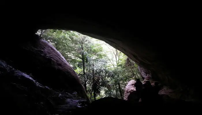 Ravana's Cave – Uncover Historical Mysteries