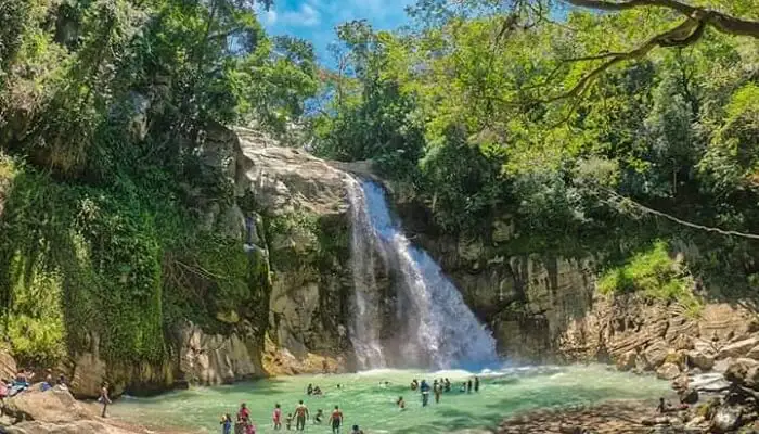Ellawala Waterfall – Discover a Hidden Gem
