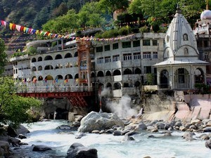 River Rafting in Manali
